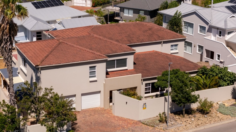 6 Bedroom Property for Sale in Cutty Sark Western Cape
